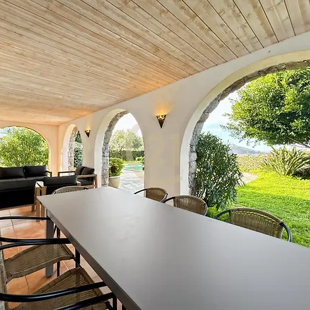 T4 Vue Mer, Piscine & Jardin -