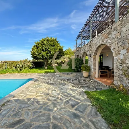 T4 Vue Mer, Piscine & Jardin - * Corbara