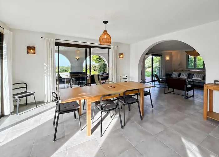 T4 Vue Mer, Piscine & Jardin - * Corbara