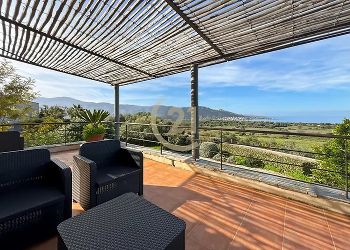 T4 Vue Mer, Piscine & Jardin - Villa